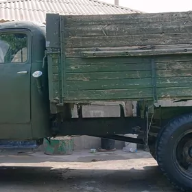 Gaz 52 1990
