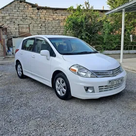 Nissan Versa 2010