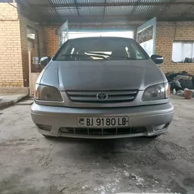 Toyota Sienna 2003