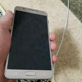 Samsung J7