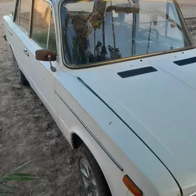 Lada 2106 1985