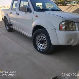 Nissan Navara 2004