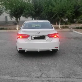 Toyota Camry 2020
