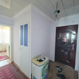  Satlyk jaý 3 etaž 1 kom 