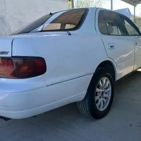 Toyota Camry 1993