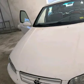 Toyota Camry 2000
