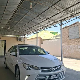 Toyota Camry 2016