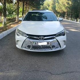 Toyota Camry 2017