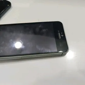 iPhone 5 s