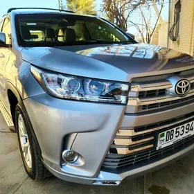 Toyota Highlander 2018