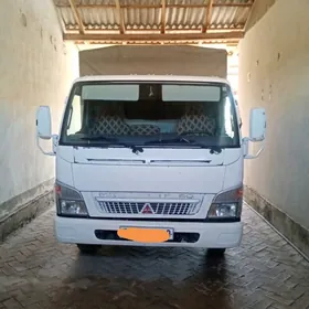 Mitsubishi Canter 2009