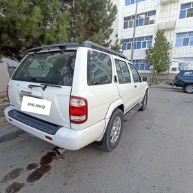 Nissan Pathfinder 2003