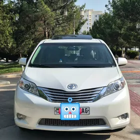 Toyota Sienna 2015