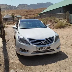 Hyundai Azera 2012