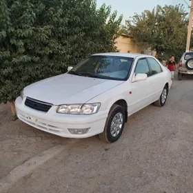 Toyota Camry 1999
