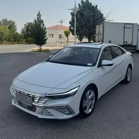 Hyundai Elantra 2025