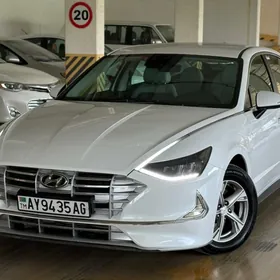 Hyundai Sonata 2021