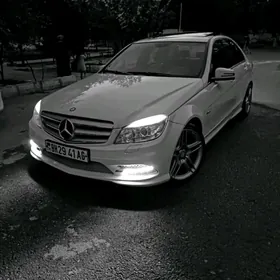Mercedes-Benz C350 2009