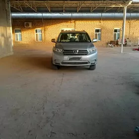 Toyota Highlander 2011
