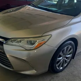 Toyota Camry 2016