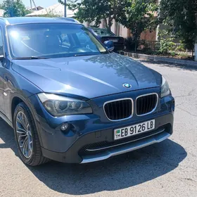 BMW X1 2012