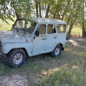 UAZ Profi 2000