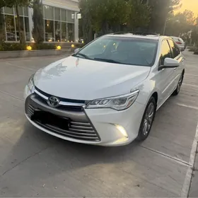 Toyota Camry 2017