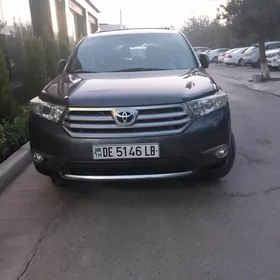 Toyota Highlander 2013
