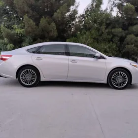 Toyota Avalon 2013