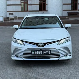 Toyota Camry 2024
