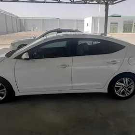 Hyundai Elantra 2020