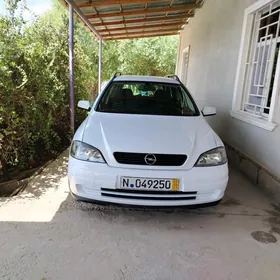 Opel Astra 2004