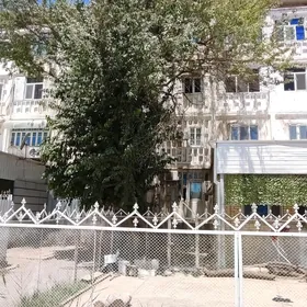 Agahanjaeva köçe 3 etaj 2kom