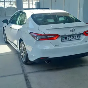 Toyota Camry 2020