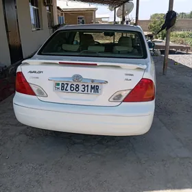 Toyota Avalon 2000