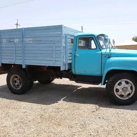 Gaz 5204 1981