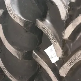 Traktor 520/85R38 460/85R30