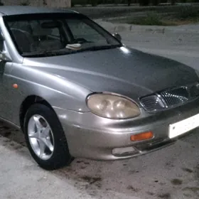 Daewoo Leganza 1998