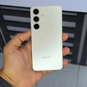 Samsung S24  8/256gb