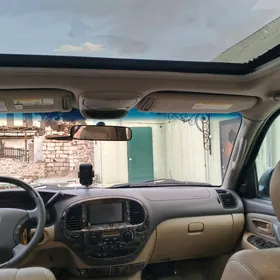 Toyota Sequoia 2001