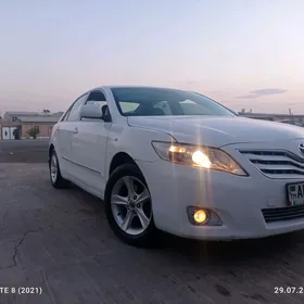 Toyota Camry 2010