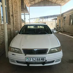 Nissan Cefiro 1999