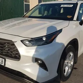 Toyota Highlander 2022