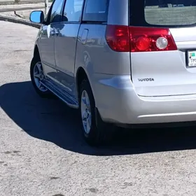 Toyota Sienna 2007