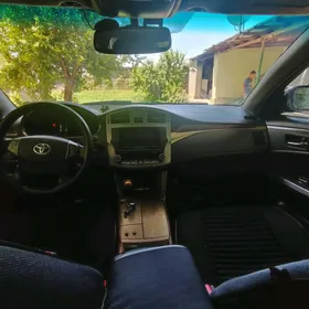 Toyota Avalon 2011