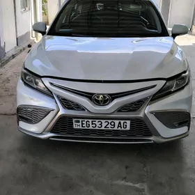 Toyota Camry 2022