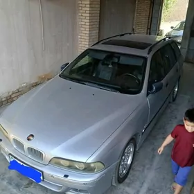 BMW E39 2003