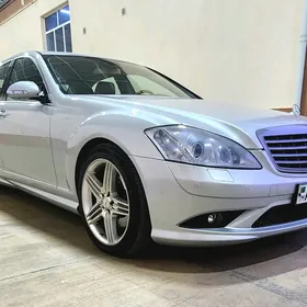 Mercedes-Benz S-Class 2006