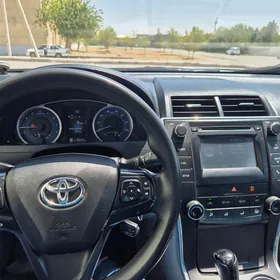 Toyota Camry 2017