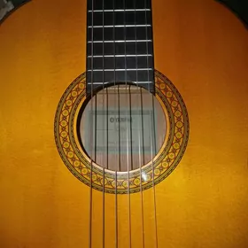 Gitara yamaha C80